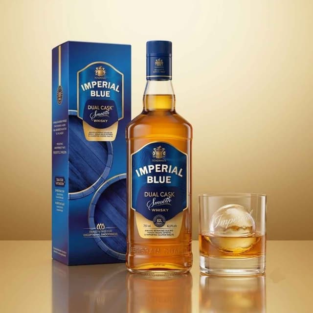 Imperial Blue Dual Cask Smooth Whisky